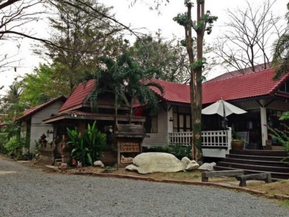 The Old Palace Resort Klong Sa Bua Αγιουτάγια Εξωτερικό φωτογραφία