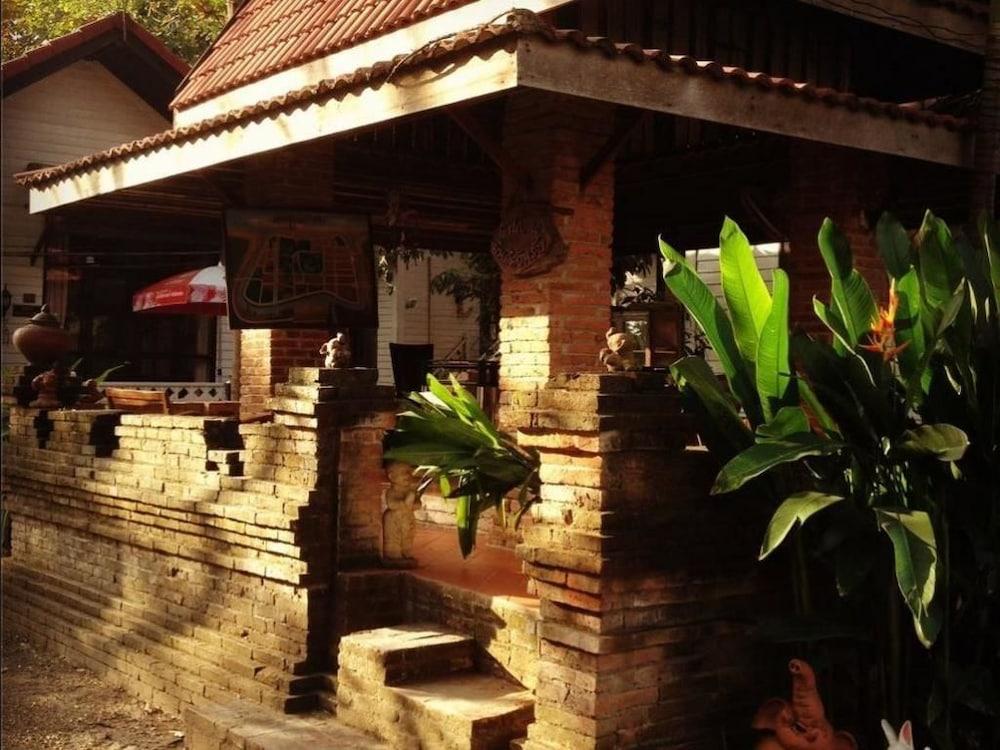 The Old Palace Resort Klong Sa Bua Αγιουτάγια Εξωτερικό φωτογραφία